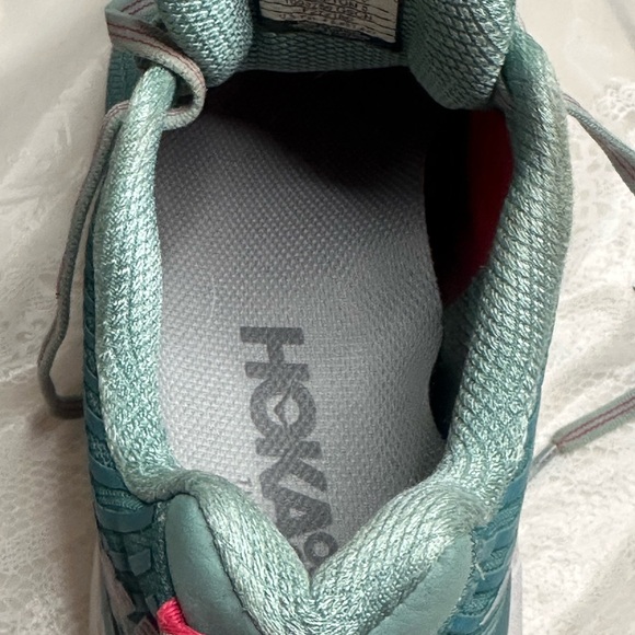 HOKA Clifton 5 running/athletic shoe.lots of miles left.size 7.5 - Picture 10 of 13